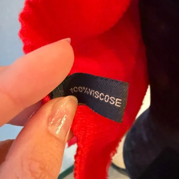 Elegant Red Scarf - Picture 2 of 5